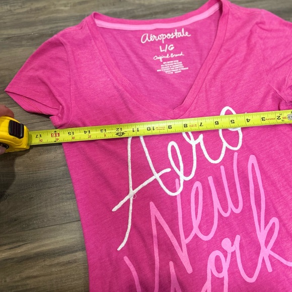 Aeropostale Women's V-Neck Pink Tee - Picture 3 of 4